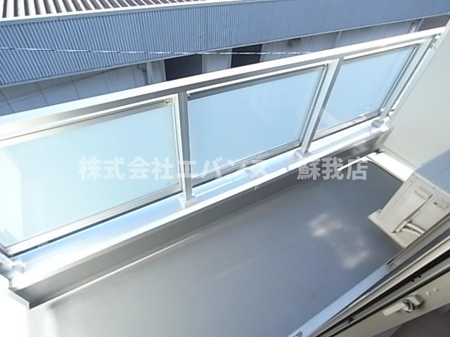 バルコニー　バルコニーからの眺めを楽しみながら食事をしませんか