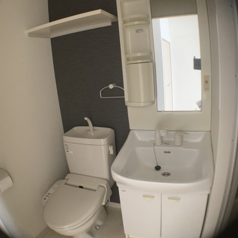 洗面設備　収納スペースが便利な洗面台です！