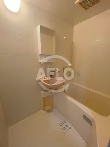 バス・シャワールーム　アパルト松崎　浴室