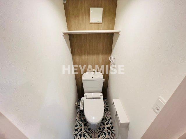 トイレ　※室内画像は別号室のもの