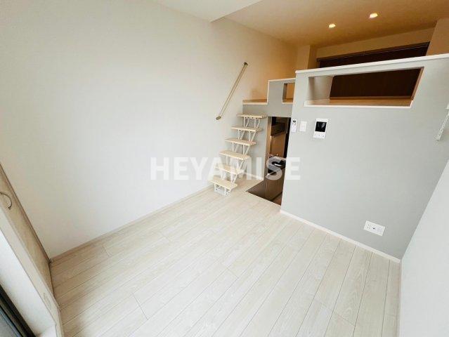 居室・リビング　※室内画像は別号室のもの