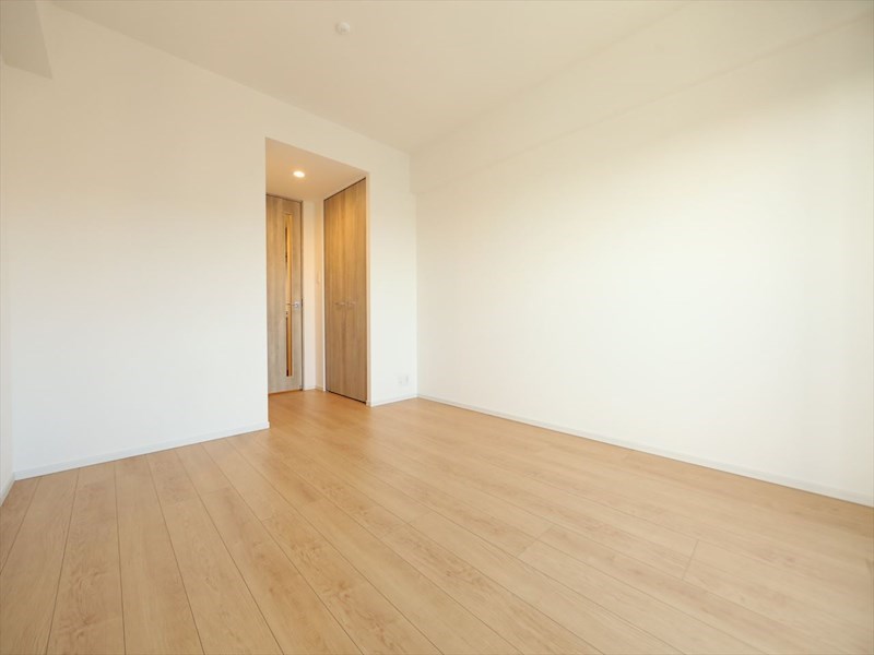 居室・リビング　洋室8帖　クローゼット付（収納充実してます）