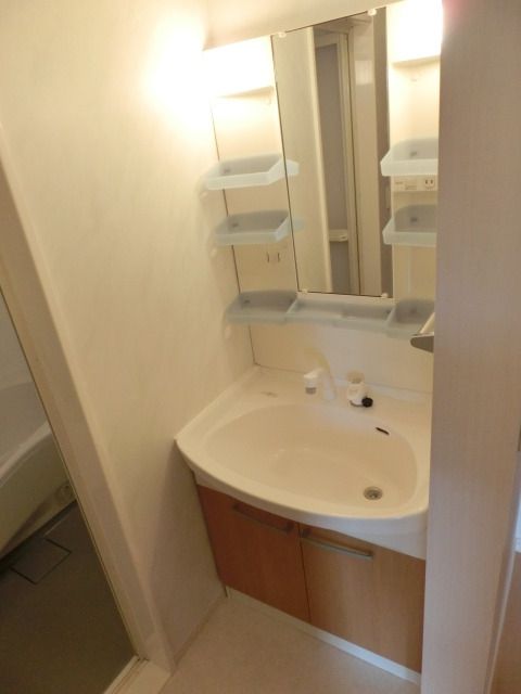 洗面設備　お問合せはタウンハウジングまで！※現地待合わせ相談可能