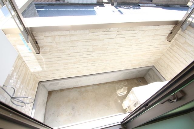 バルコニー　内装