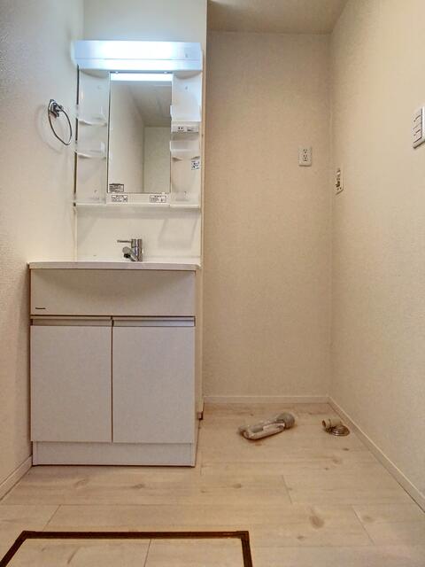 洗面設備　室内洗濯機置き場