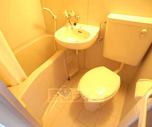 バス・シャワールーム　綺麗なお風呂です。