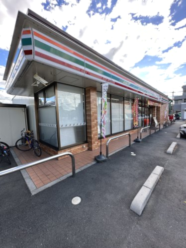 コンビニ　セブンイレブン深谷南通り（コンビニ）まで649m