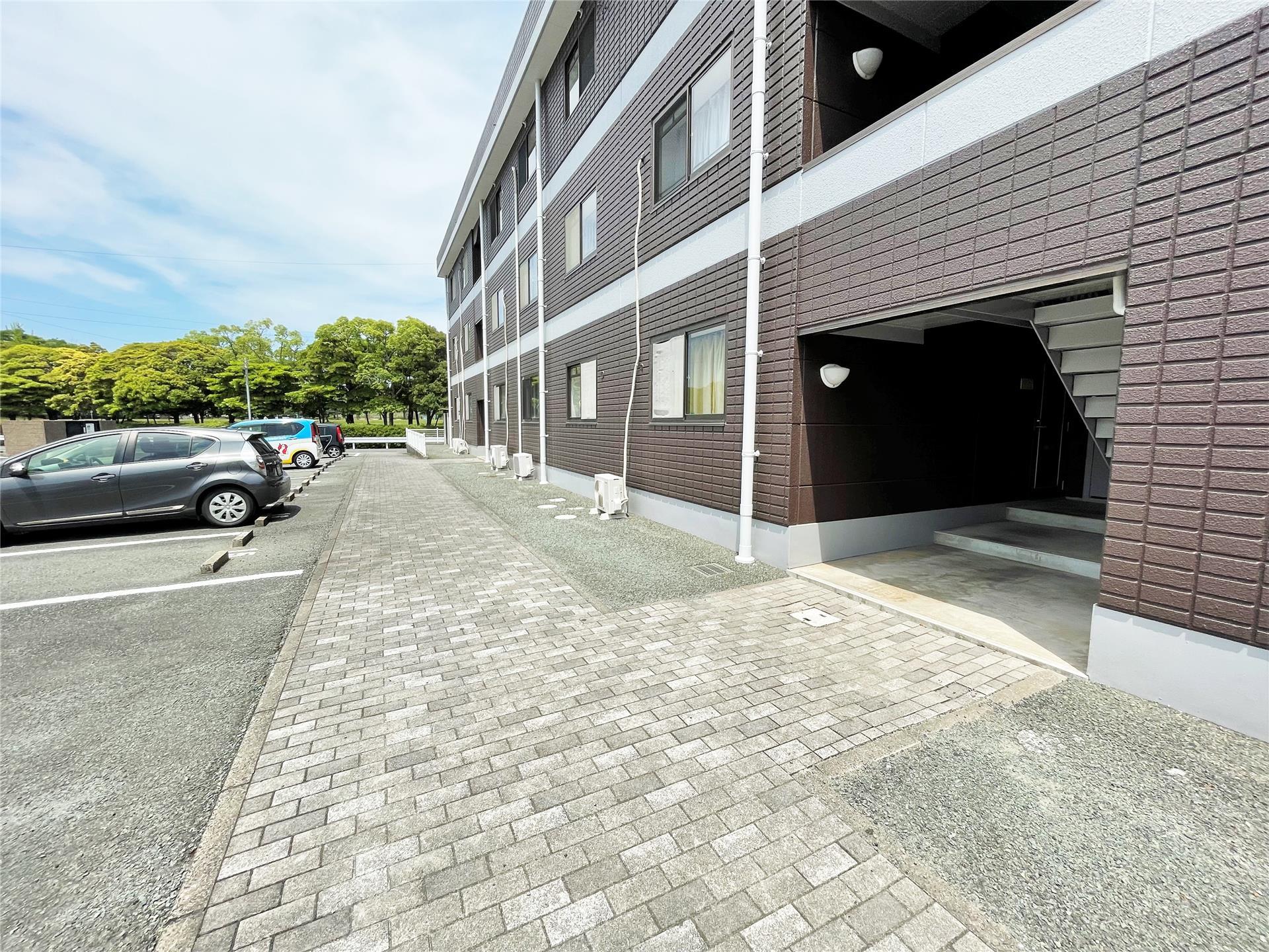 エントランス　入り口