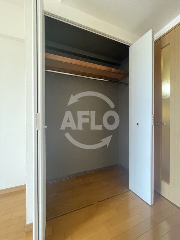 収納　KHKコート西野田　ウォークインクローゼット