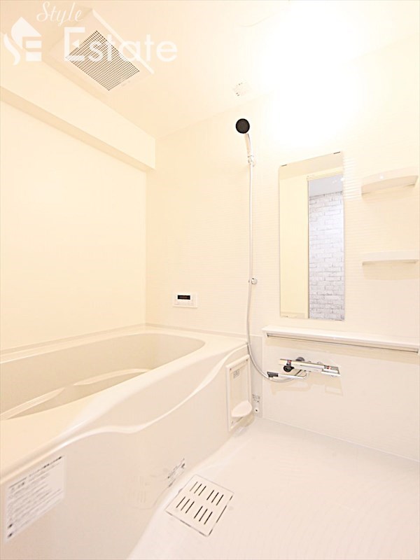 バス・シャワールーム　バスルーム