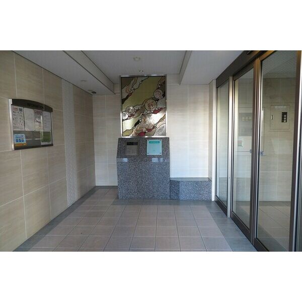 エントランス　エントランス