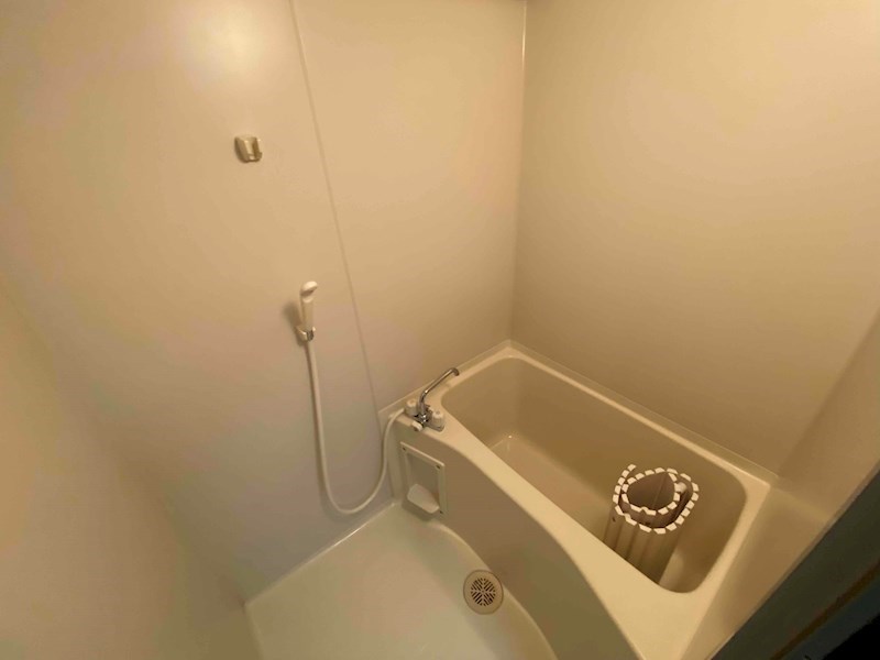 バス・シャワールーム　同物件別部屋イメージ