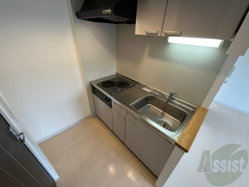 キッチン　２口システムキッチンですのですぐにお料理に使えます！