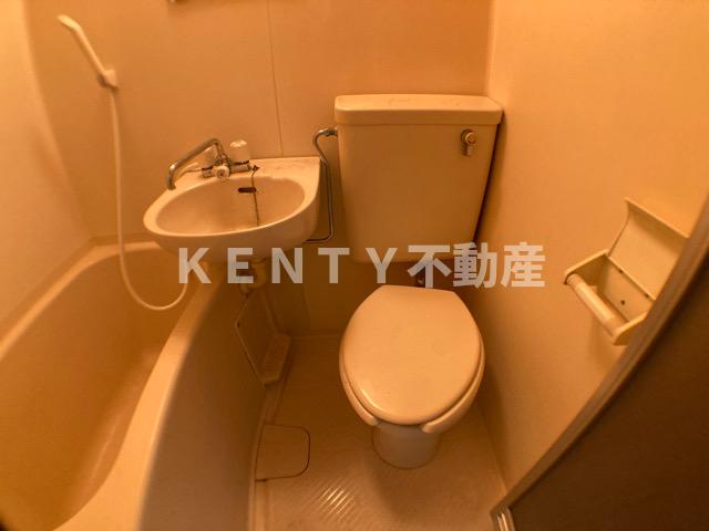 トイレ　清潔感のあるトイレです