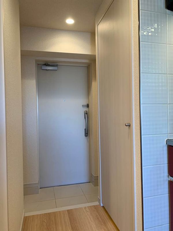 玄関　※参考写真