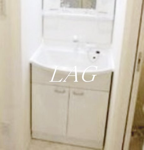 洗面設備　洗面台です。