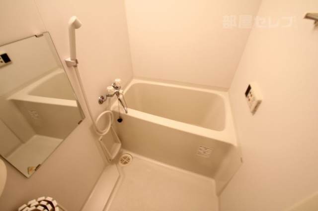 バス・シャワールーム　※１３０２の写真です