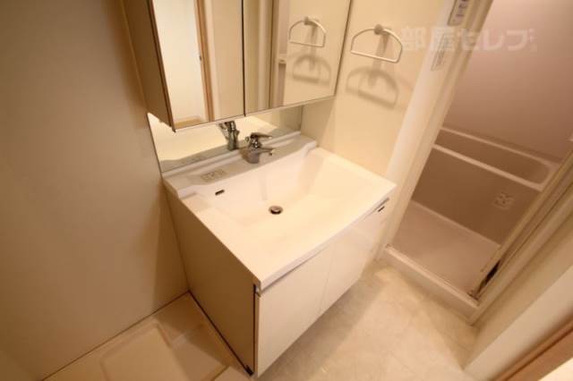 洗面設備　※１３０２の写真です