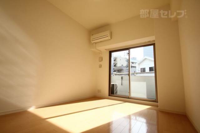 居室・リビング　※１３０２の写真です