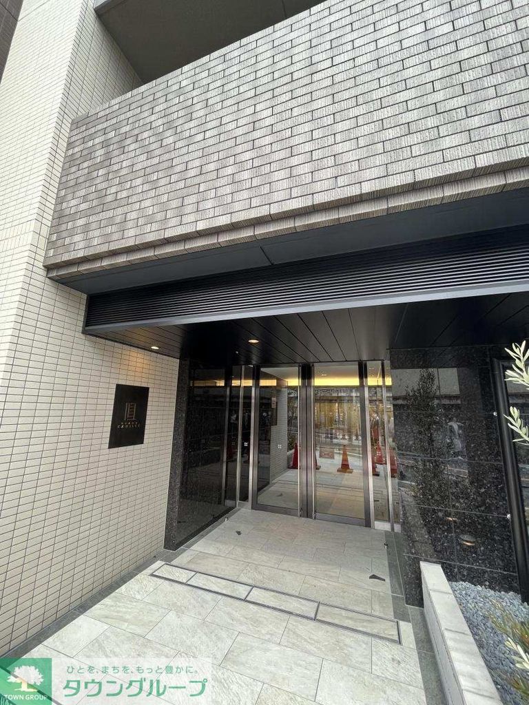 エントランス　エントランス