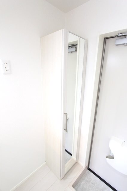 玄関　※同じシリーズの室内写真