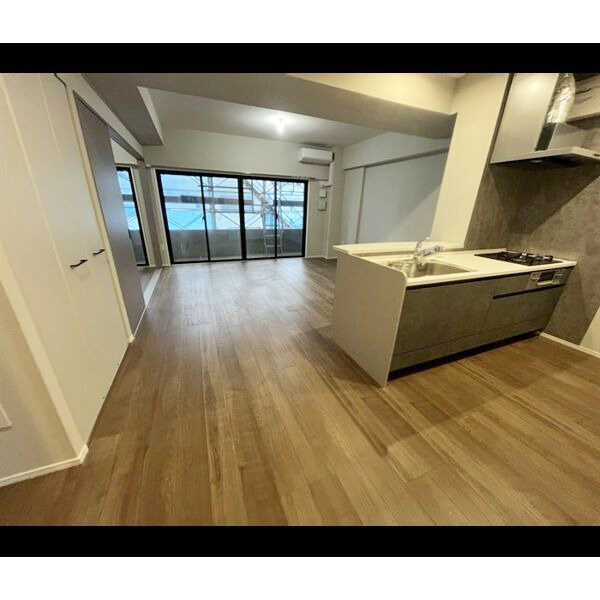 居室・リビング　キッチン