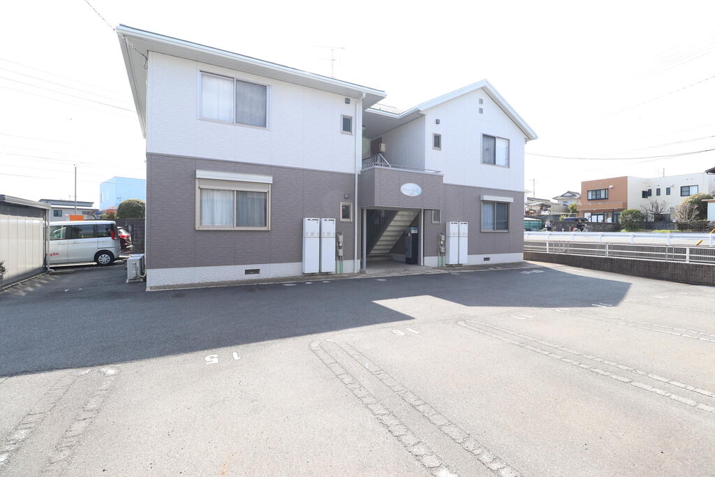 建物外観　酒津の1LDKアパート♪