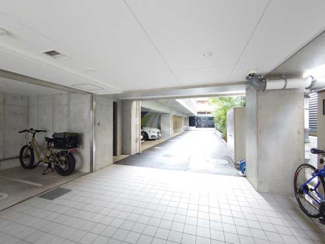 駐車場　ディームス目黒行人坂