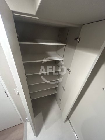 収納　WORVE大阪本町　シューズボックス