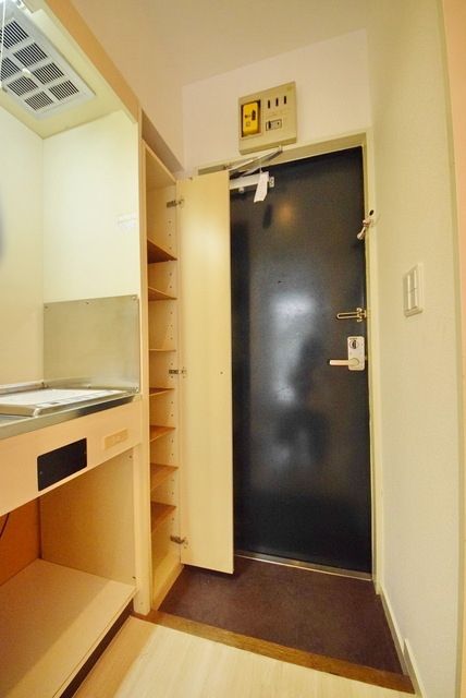 玄関　シューズボックスあります♪