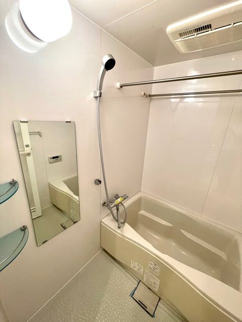 バス・シャワールーム　※別部屋参考写真