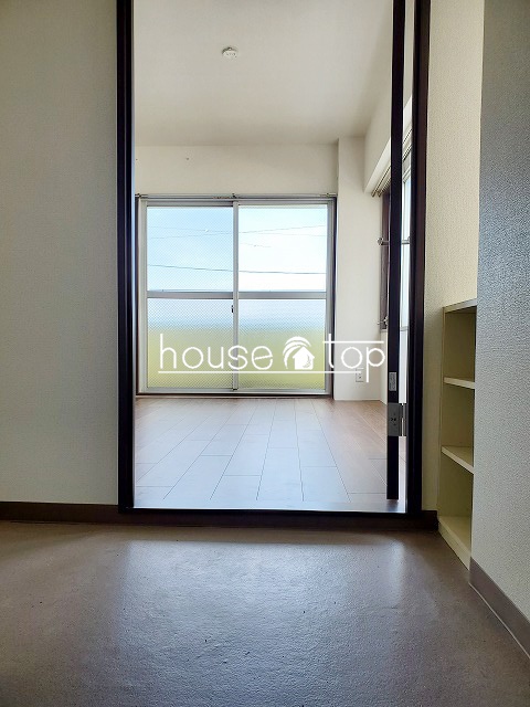 玄関　シューズボックス完備