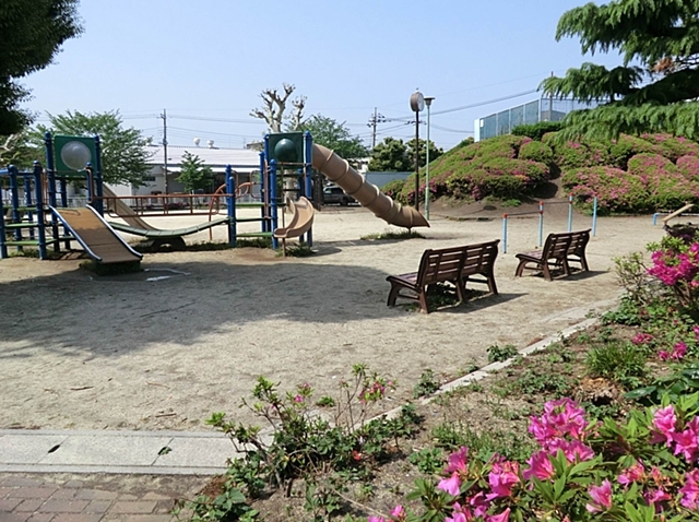 公園　上青木西公園（公園）まで300m