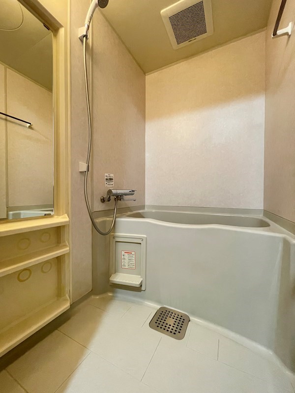 バス・シャワールーム　※別部屋の参考写真となります※現況優先※