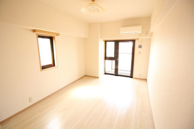 居室・リビング　（別タイプ参考写真）パストラル動坂　文京区本駒込4