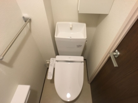 トイレ　清潔感のあるトイレです