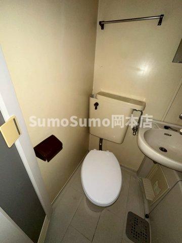 トイレ　清潔感のあるトイレです