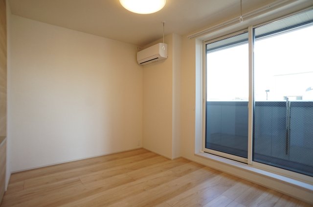 居室・リビング　全室照明器具設置済み