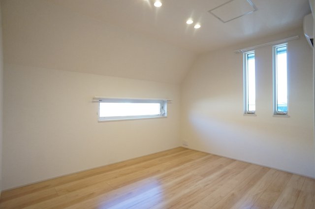 居室・リビング　各室エアコン完備