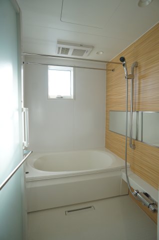 バス・シャワールーム　一日の疲れを癒すお風呂♪浴室乾燥♪追い炊き機能付き