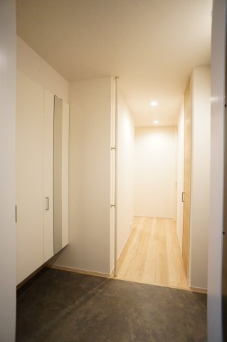 玄関　大型のシューズBOX有り