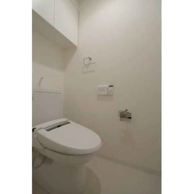 トイレ　※写真は同タイプ住戸です。