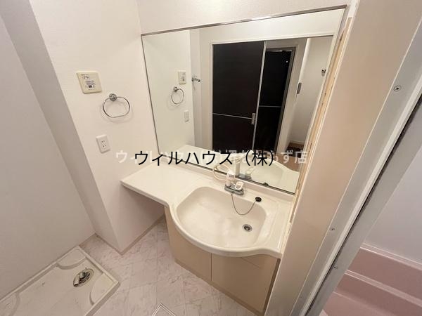 洗面設備　独立洗面台！