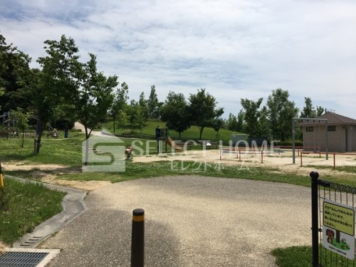 公園　春咲の丘公園（公園）まで123m