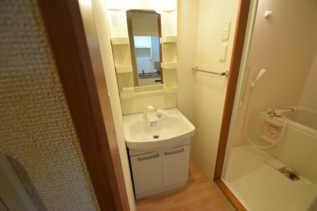 洗面設備　洗髪洗面化粧台