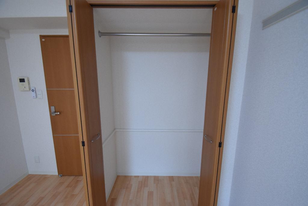 収納　クローゼット