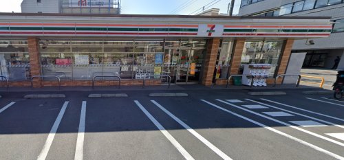 コンビニ　セブン-イレブン 世田谷玉堤１丁目店（コンビニ）まで551m