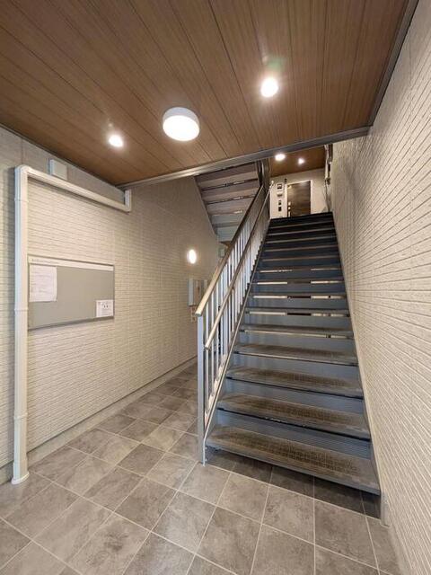 ロビー　共用階段