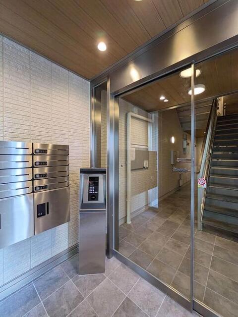 エントランス　エントランス