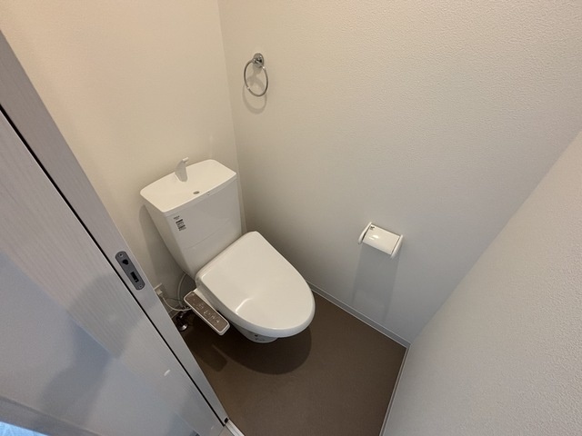 トイレ　※同施工会社物件（イメージ）